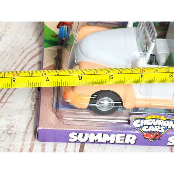 Vintage 2003 Chevron Cars Summer Scoop Ice Cream Toy Truck - Picture 8 of 16